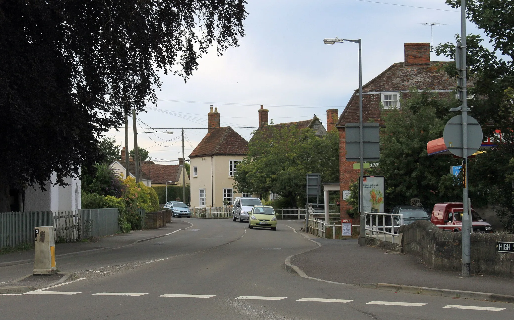 Photo showing: 2011 : A360 Maddington Street at Shrewton