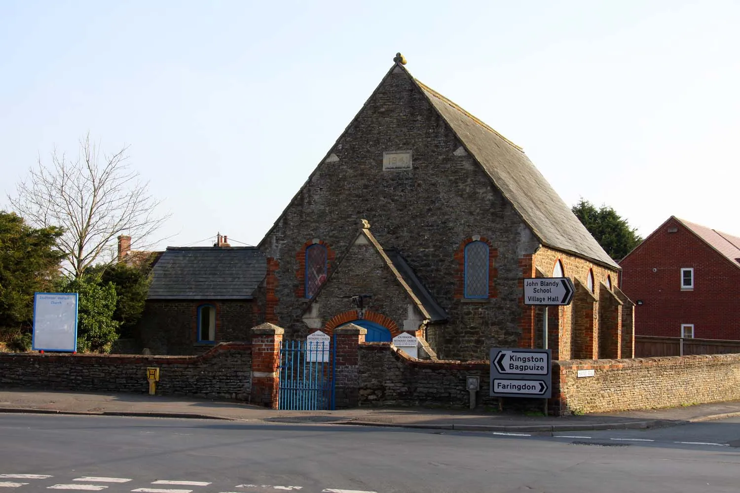 Photo showing: Southmoor Methodist Church