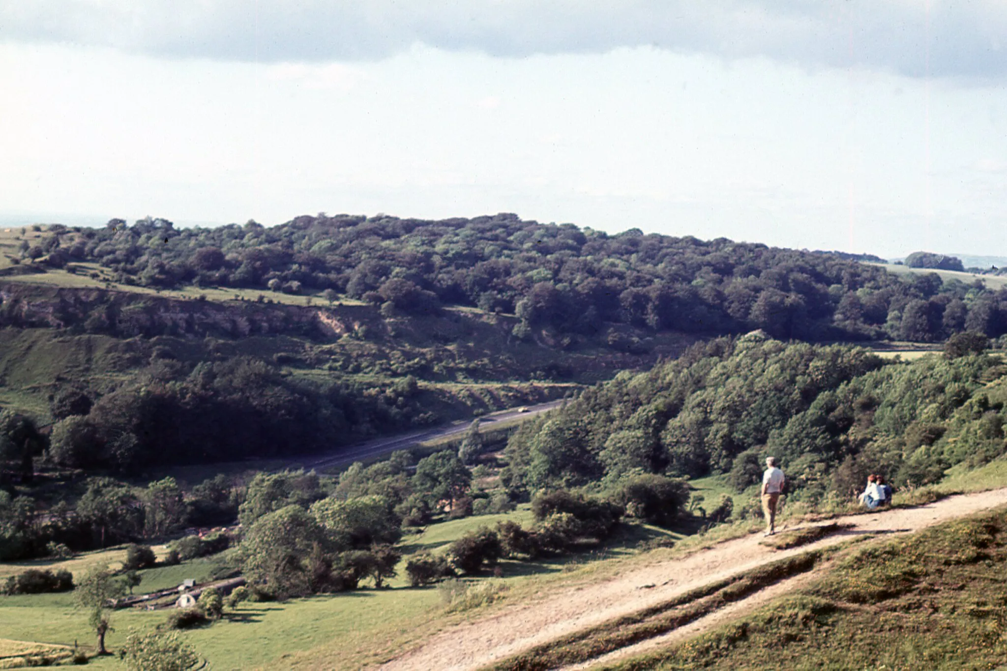 Photo showing: Crickley Hill Viewed From Barrow Wake