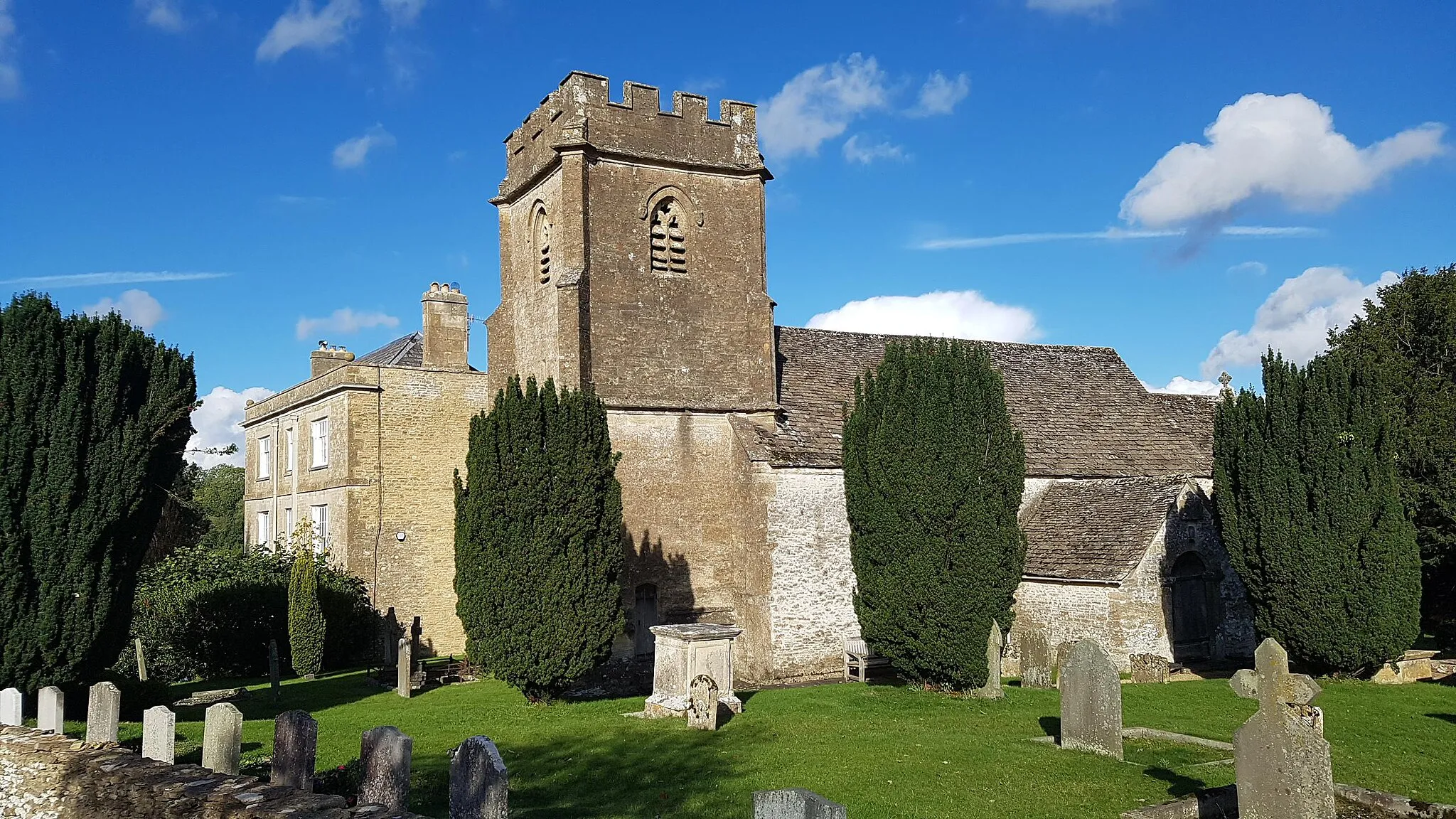 Photo showing: Church of the Holy Rood in Daglingworth, Gloucestershire UK
