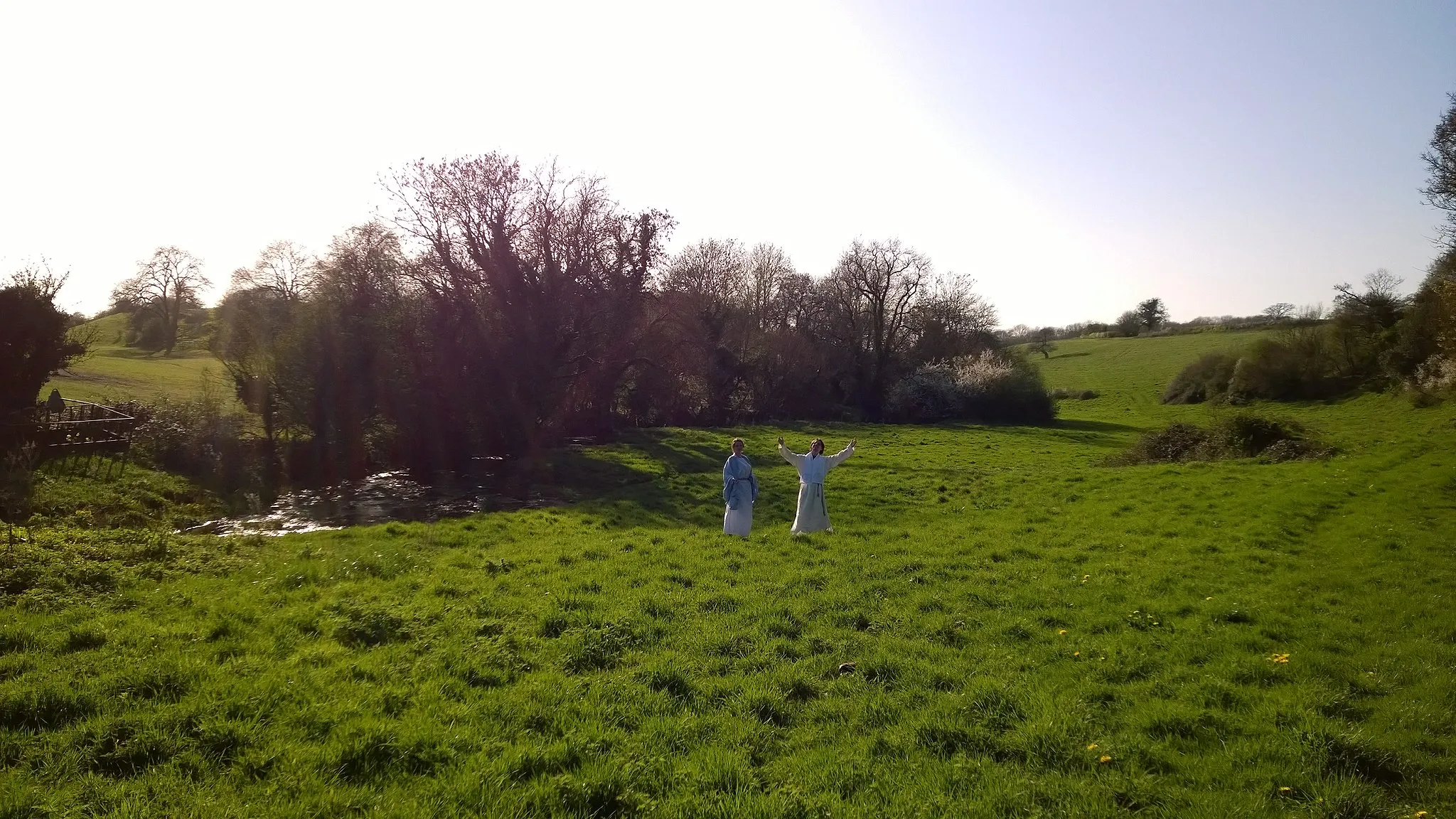 Photo showing: Priest and priestess on the site of the entrance to the shrine complex at Nettleton Scrubb