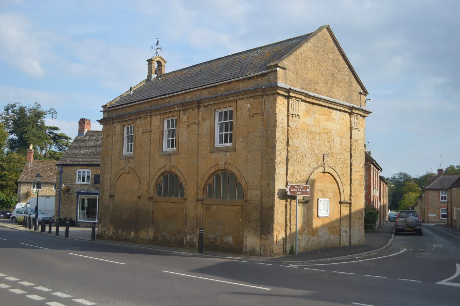 Photo showing: The Old Town Hall