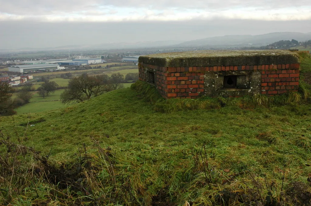 Photo showing: Pillbox on Nut Hill