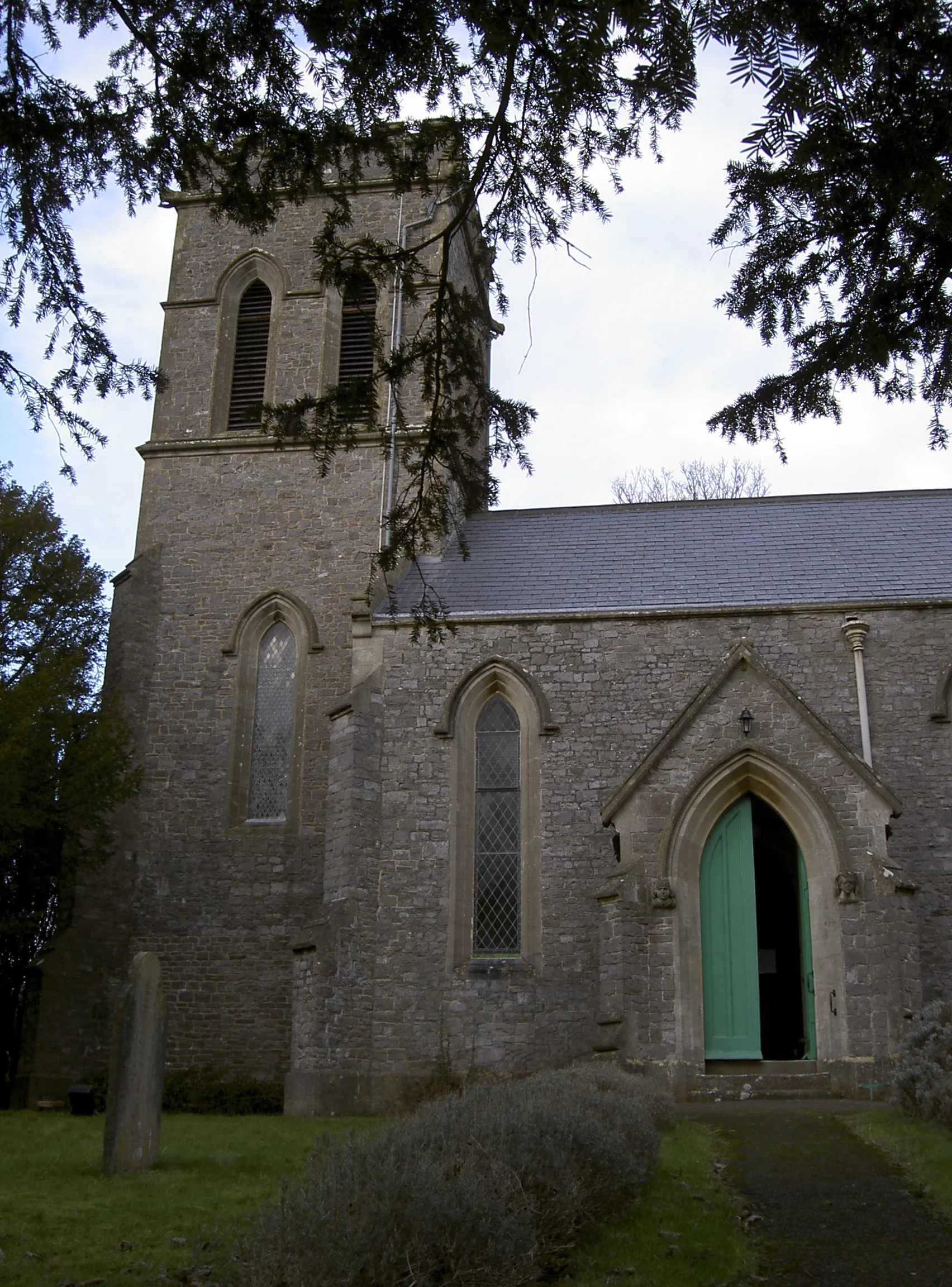 Photo showing: Christ Church, Redhill