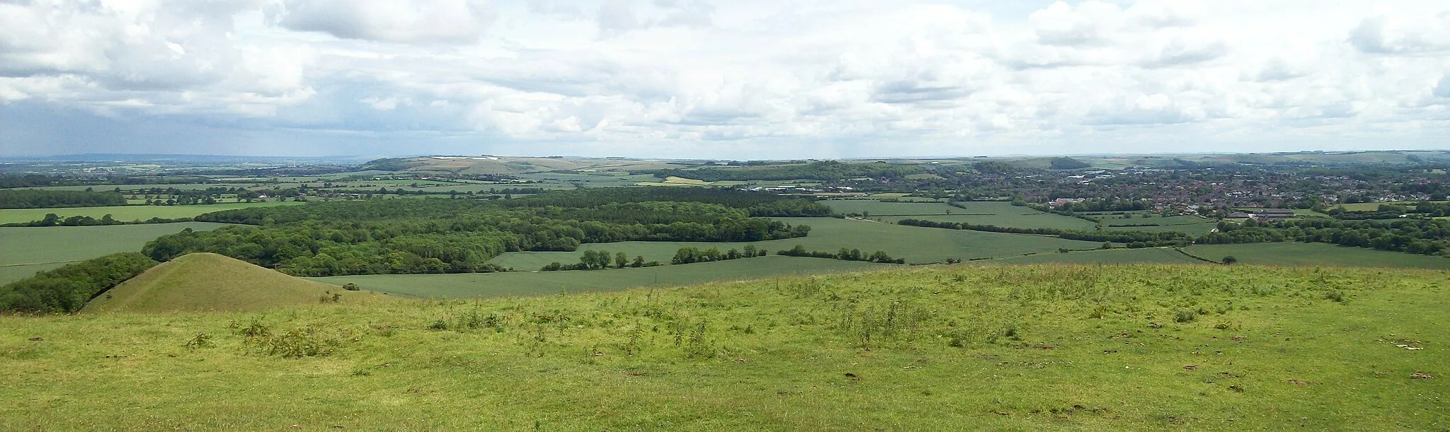 Photo showing: The view East from the summit of Cley Hill