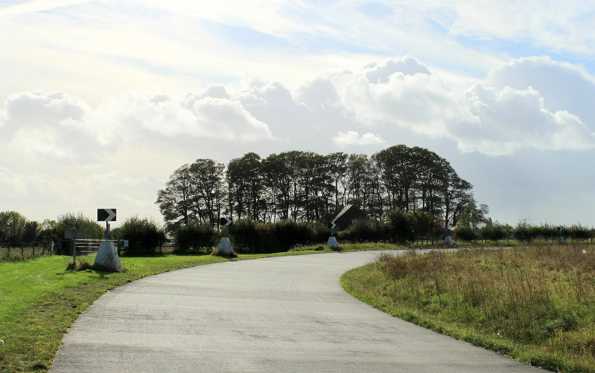 Photo showing: 2011 : Byway on Knook Hill, toward Knook Down House