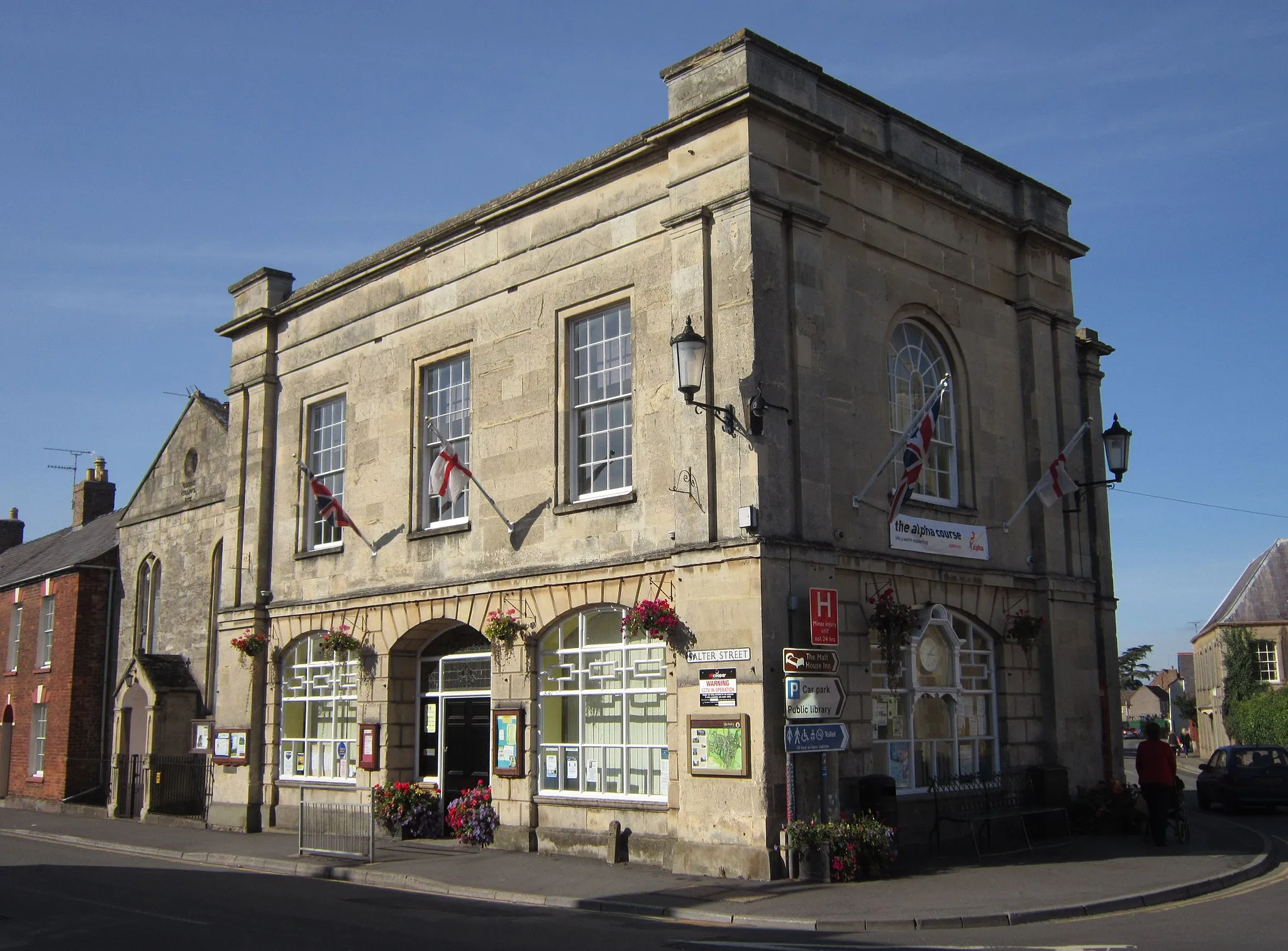 Photo showing: Berkeley town hall