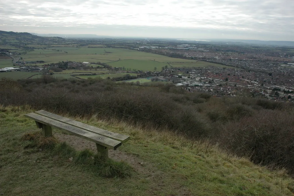 Photo showing: View to the south-west from Robins Wood Hill