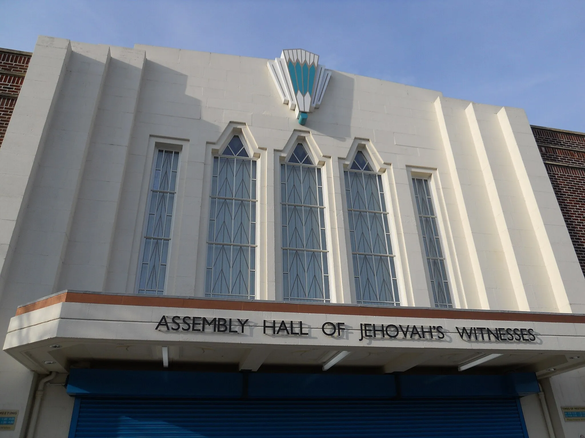 Photo showing: Assembly Hall of Jehovahs Witnesses, Northenden