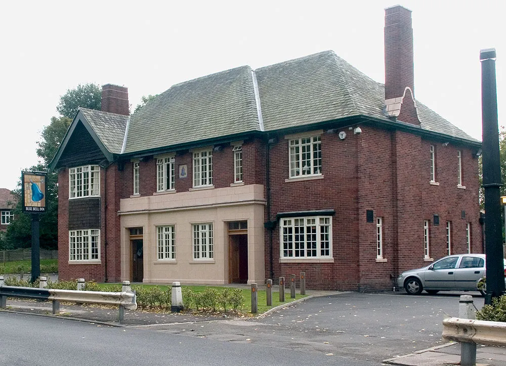 Photo showing: An image of the Blue Bell Inn on Barlow Road, Levenshulme, Manchester. Taken 28 September 2007.