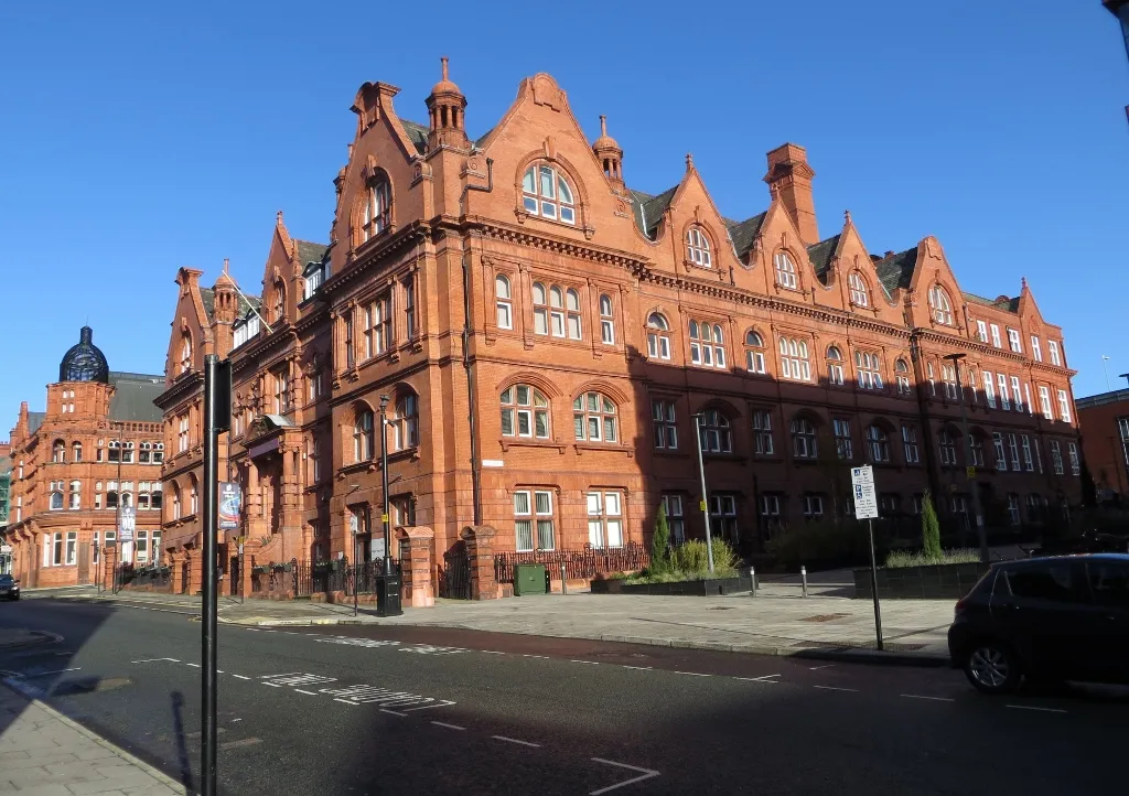 Photo showing: Wigan Town Hall