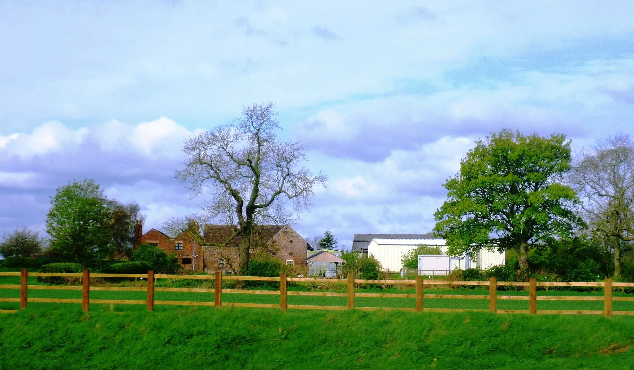 Photo showing: Bucklow Farm