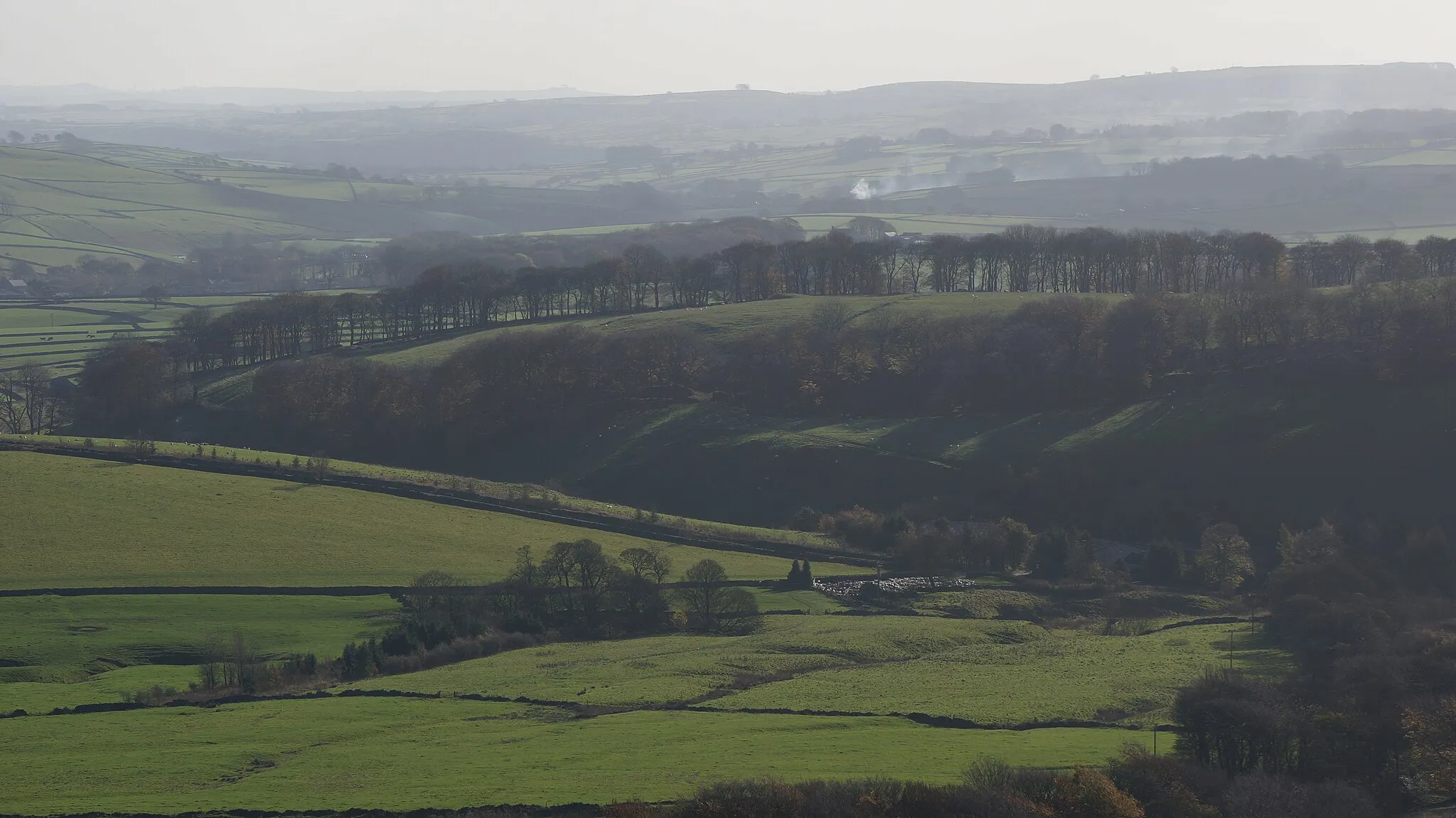 Photo showing: A View south from Rushup Edge