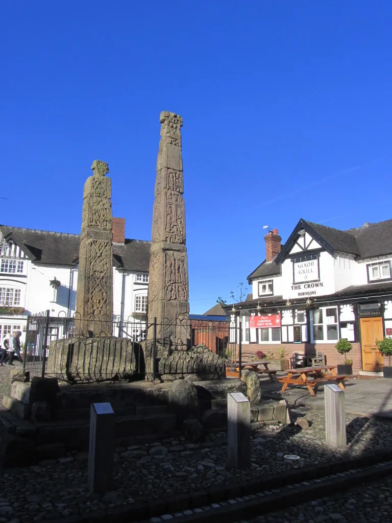 Photo showing: Sandbach - Saxon Crosses, Market Square