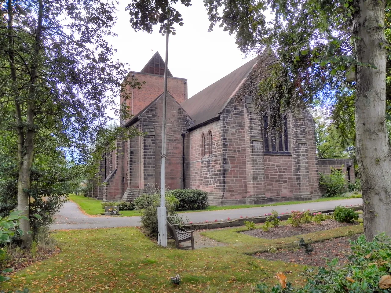 Photo showing: Photograph of St Michael's Church, Bramhall, Greater Manchester
