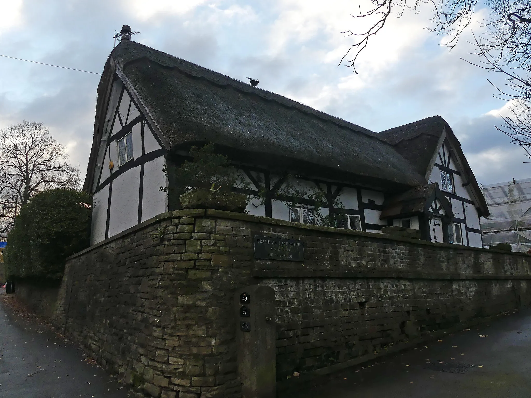 Photo showing: Benja Cottage, Benja Fold: Grade II listed house in Bramhall, Stockport, UK. Wikidata has entry Benja Cottage, Benja Fold (Q26551484) with data related to this item.