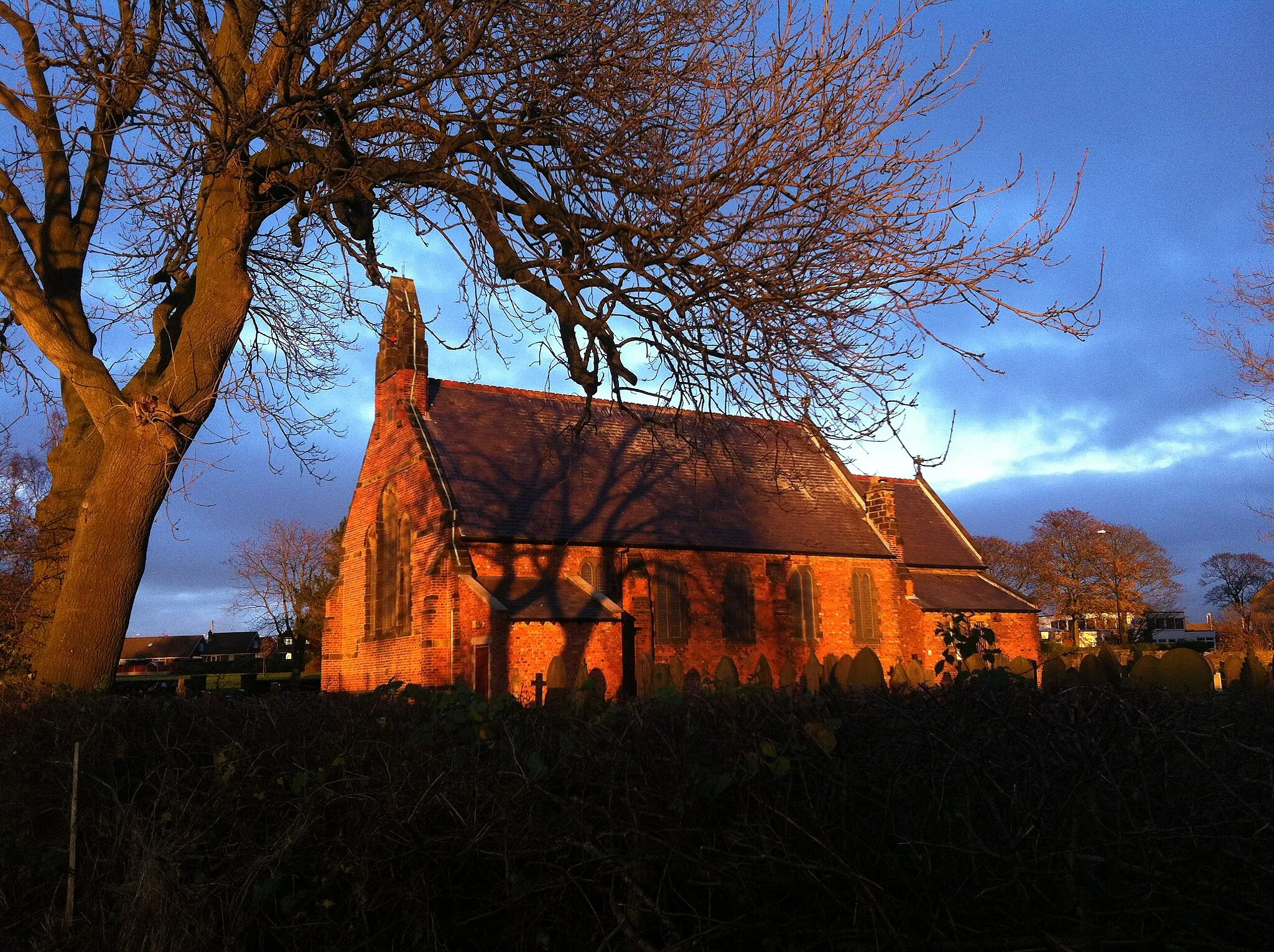 Photo showing: St Anne's Church in Shevington.