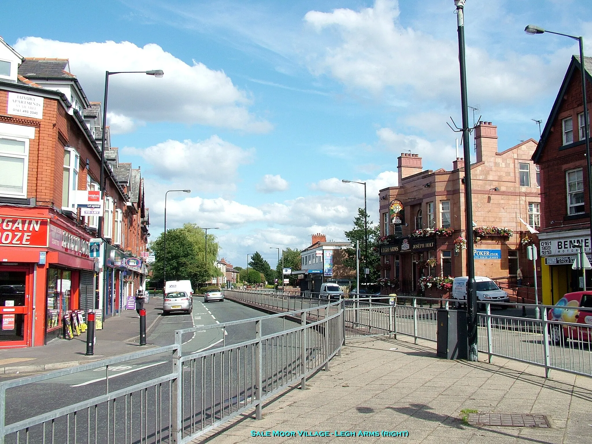 Photo showing: Sale Moor Village - Legh Arms