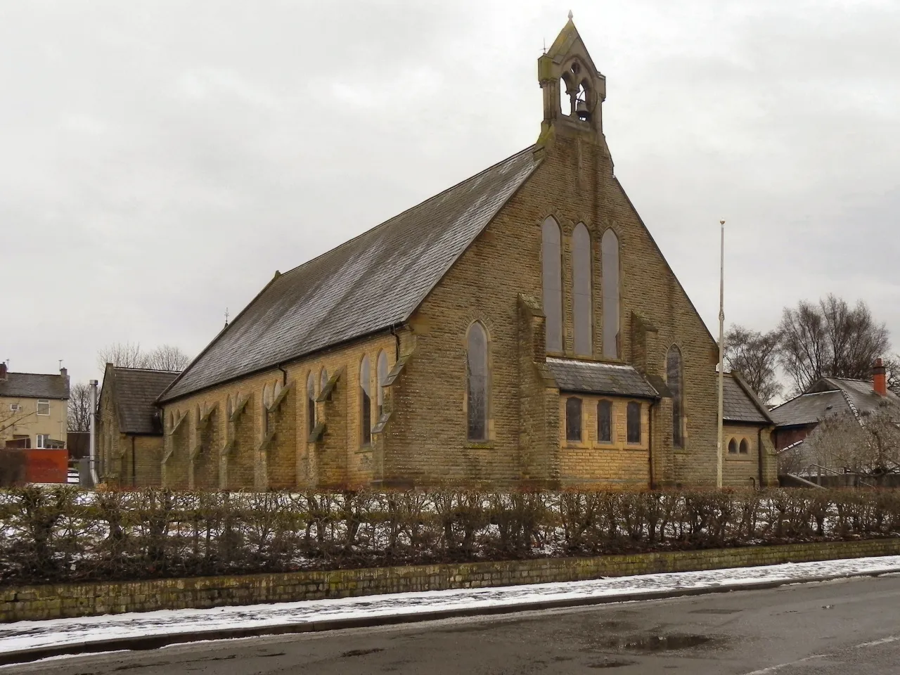 Photo showing: St Mark's Church, Heyside