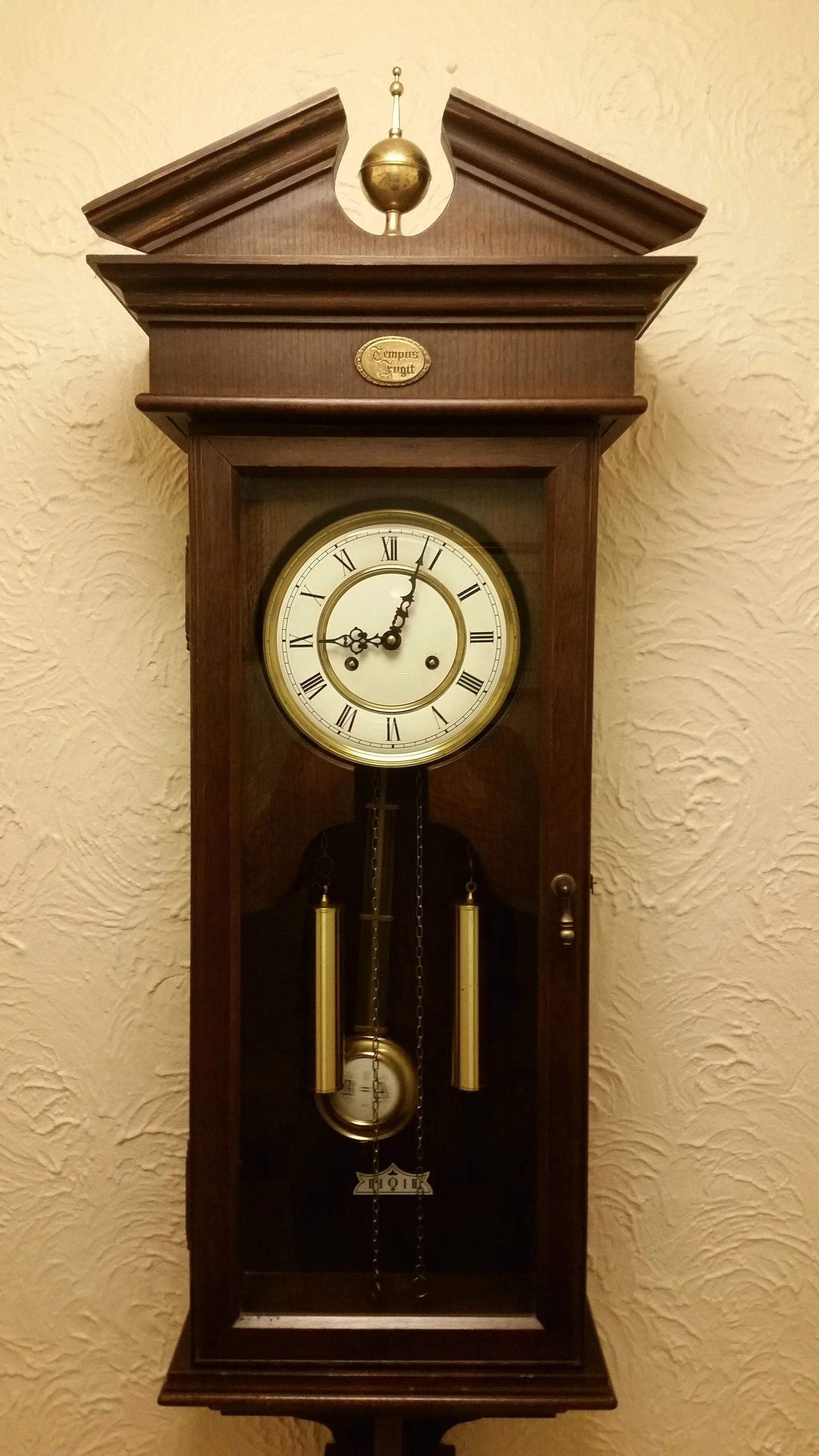 Photo showing: a clock