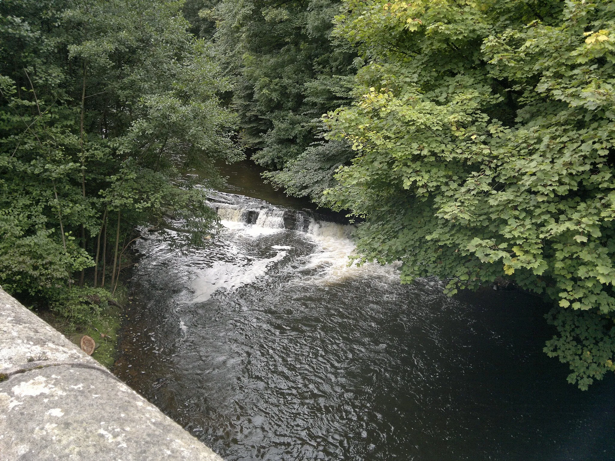 Photo showing: Weir on River Goyt at Marple