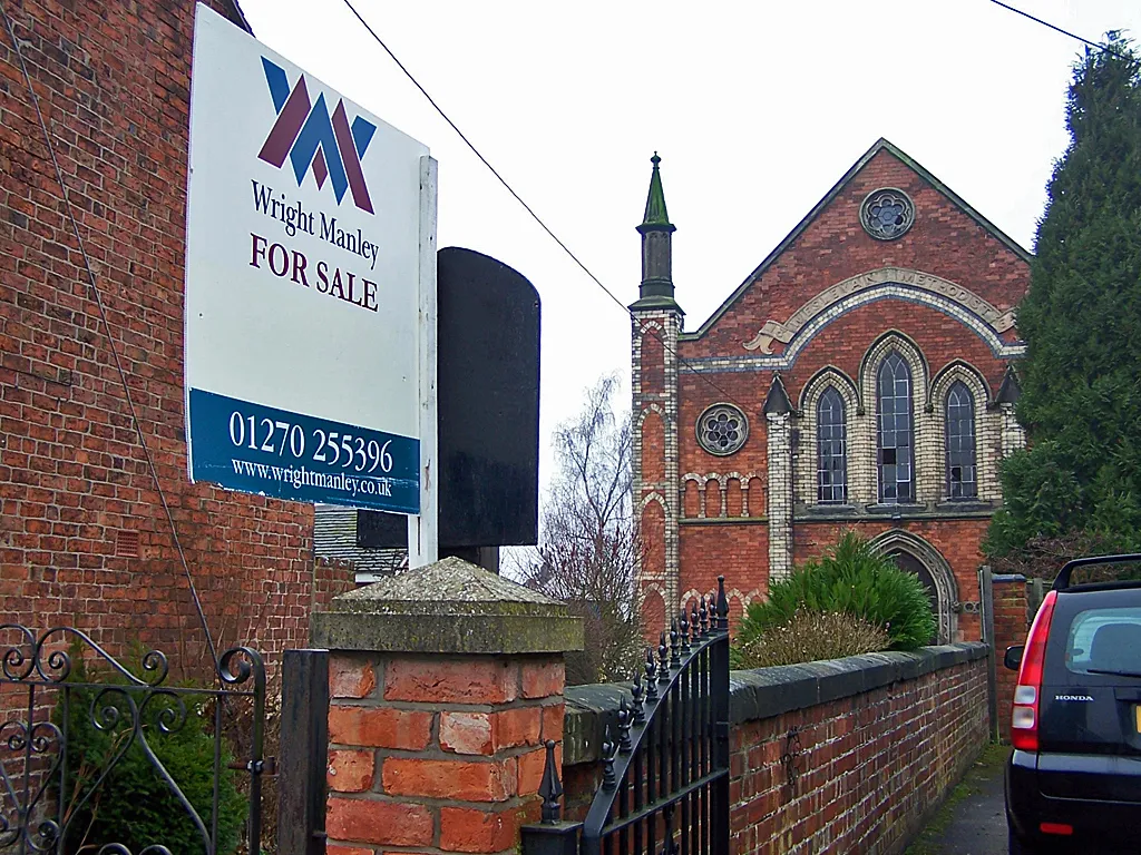 Photo showing: Chapel for sale