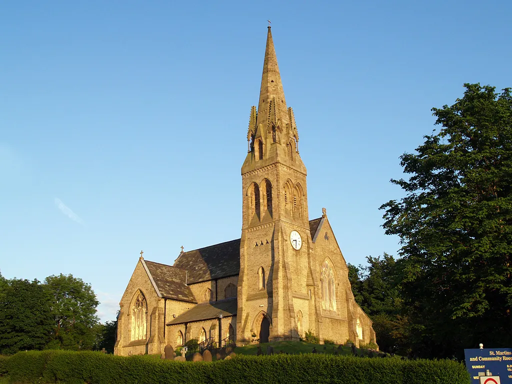 Photo showing: St Martin's parish church, Castleton, Greater Manchester, England, seen from the northwest