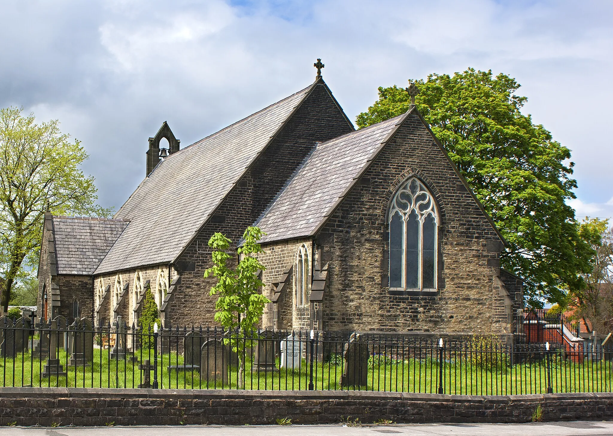 Photo showing: The Parish Church of St John the Evangelist