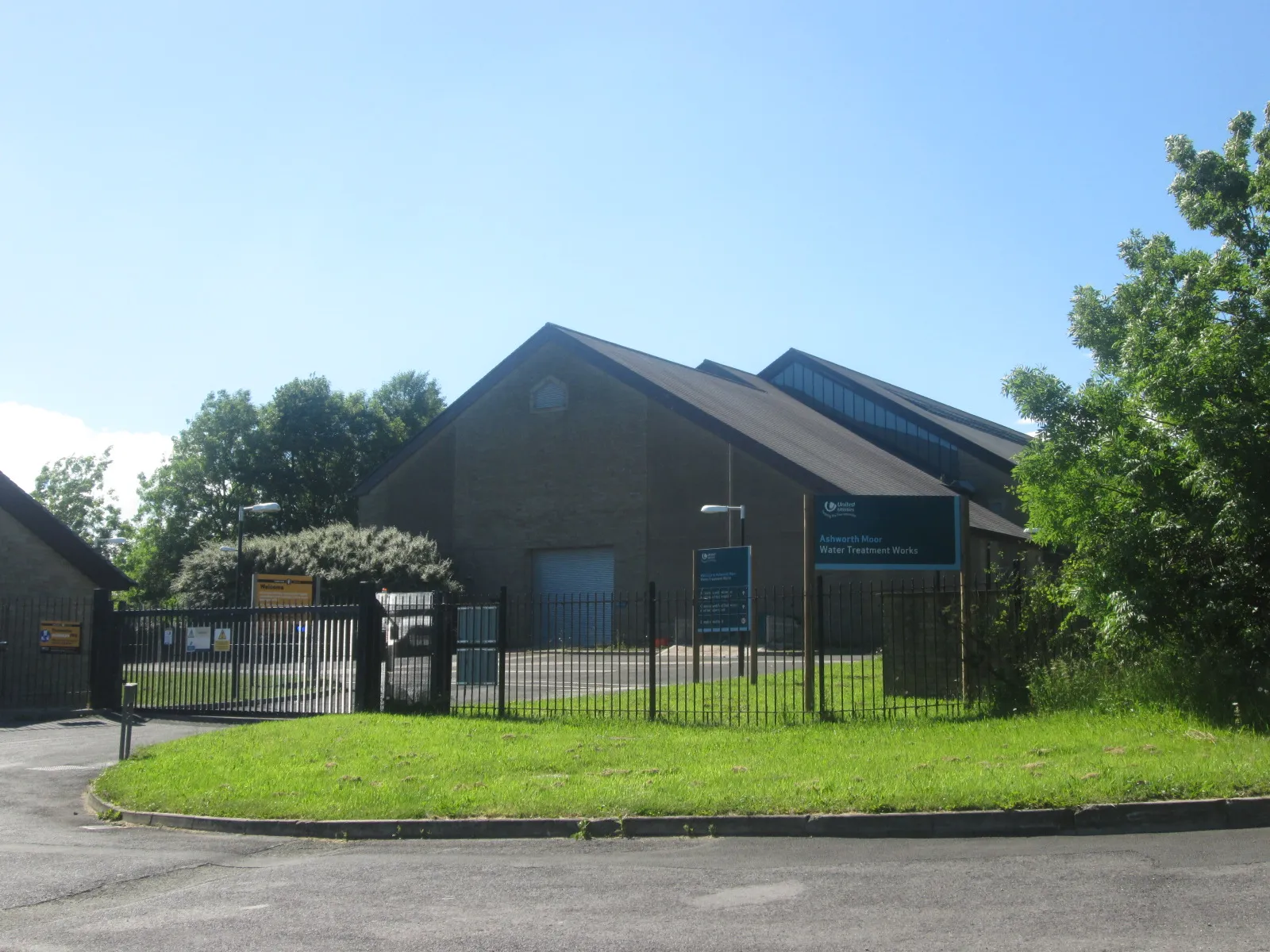 Photo showing: Ashworth Moor Water Treatment Works