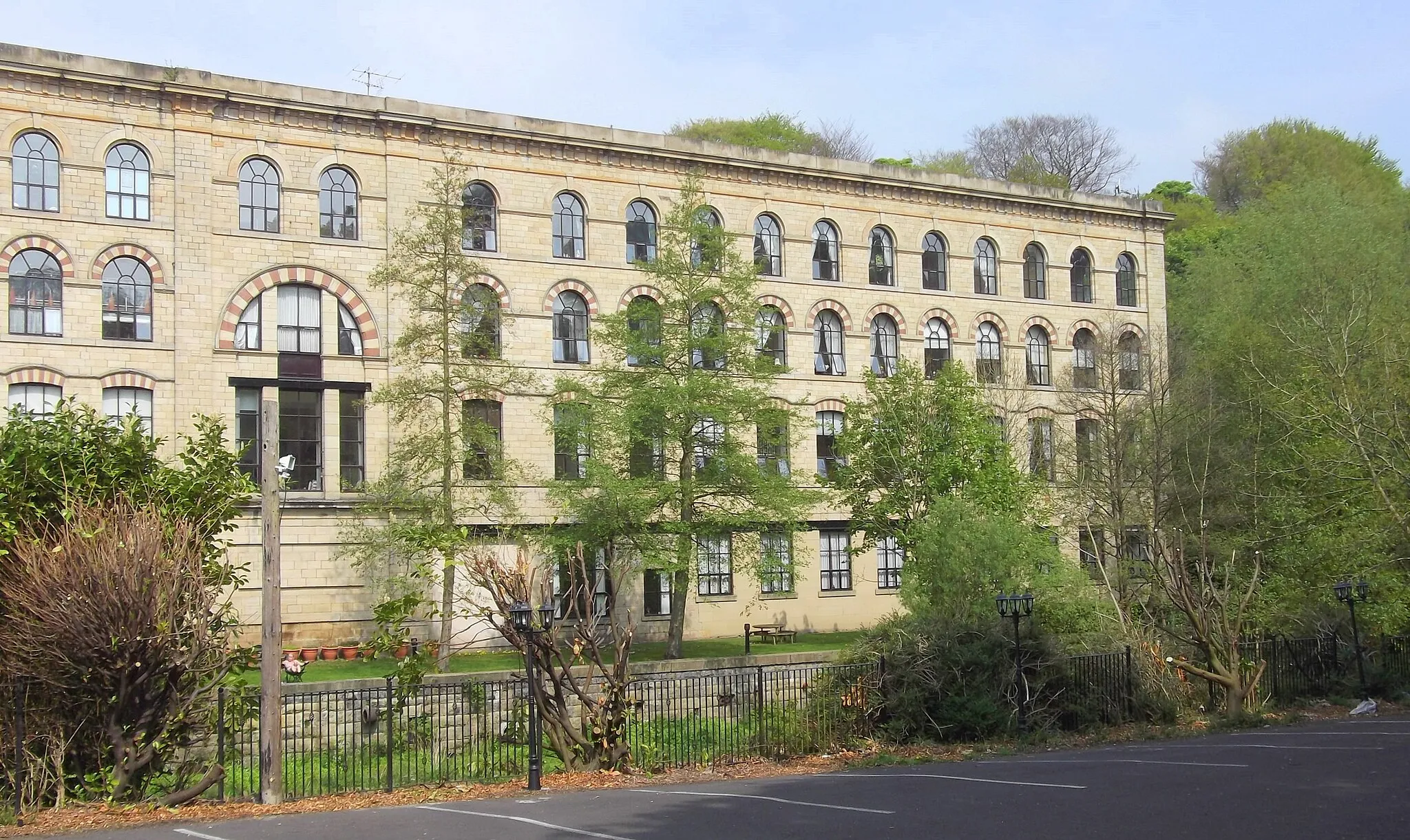 Photo showing: "The Spinnings" Brooksbottoms Mill