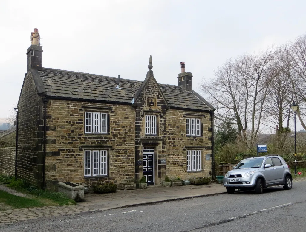 Photo showing: Photograph of the Old School House at 97 High Street, Chapeltown, Lancashire