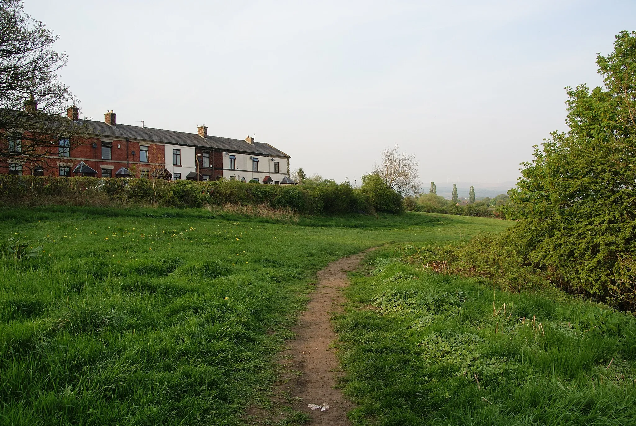 Photo showing: Footpath to open land near Walshaw