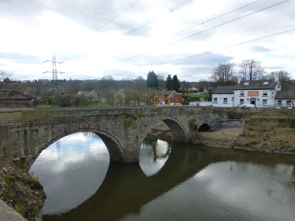 Photo showing: Ringley Old Bridge
