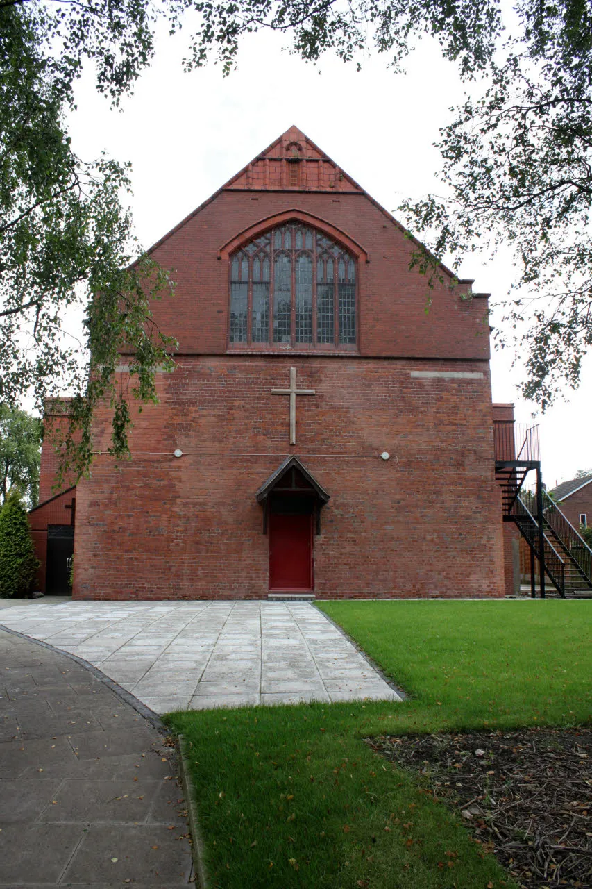 Photo showing: Rose Hill United Reformed Church