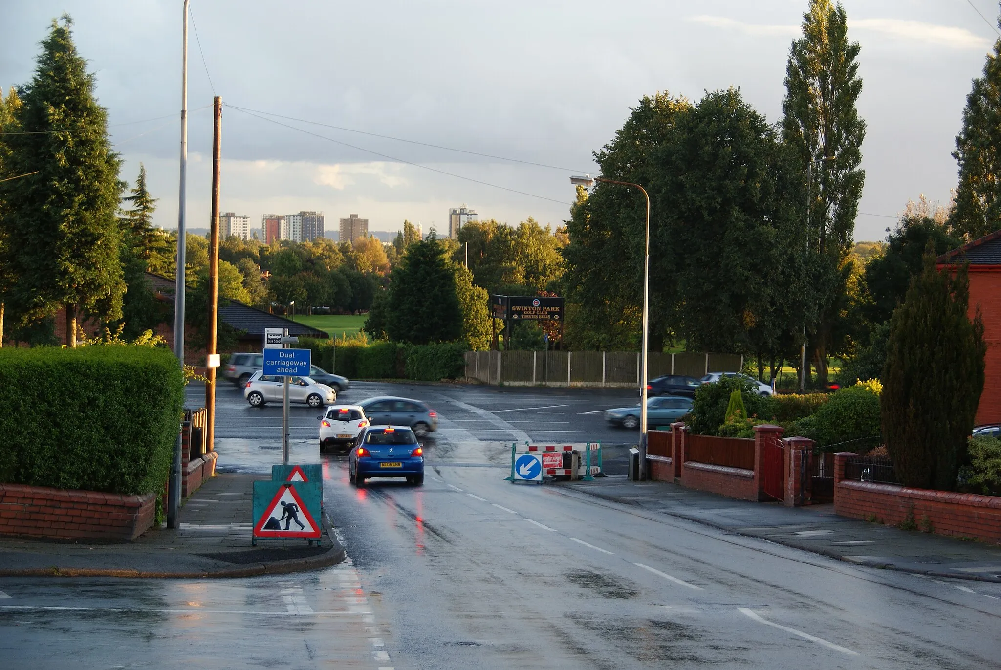 Photo showing: Barton Road, Swinton Park