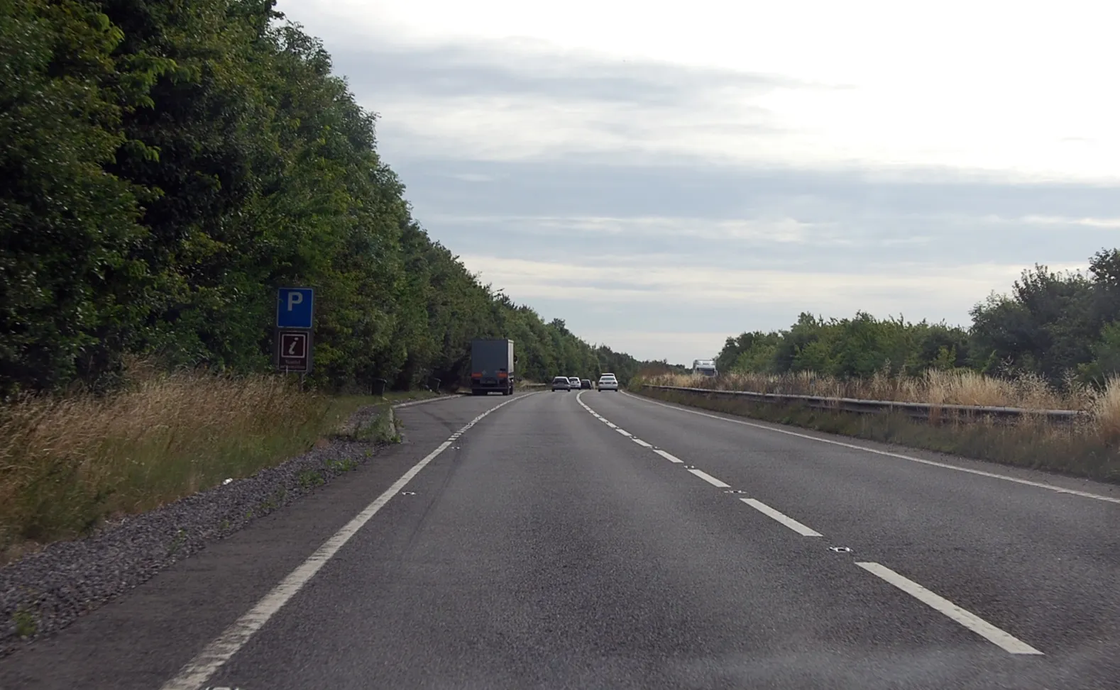 Photo showing: A303 parking area near Weyhill