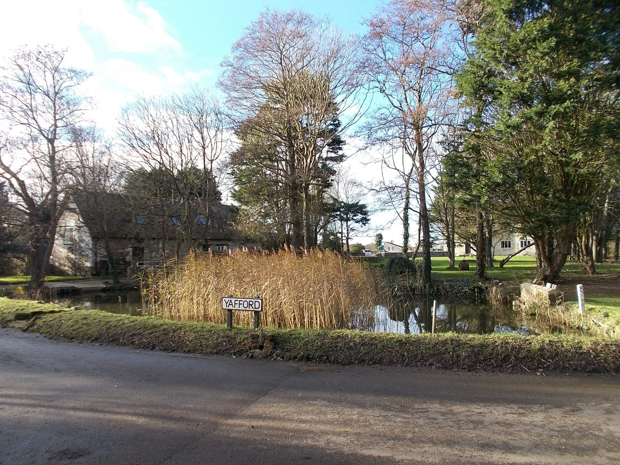 Photo showing: Hamlet of Yafford, Isle of Wight, UK