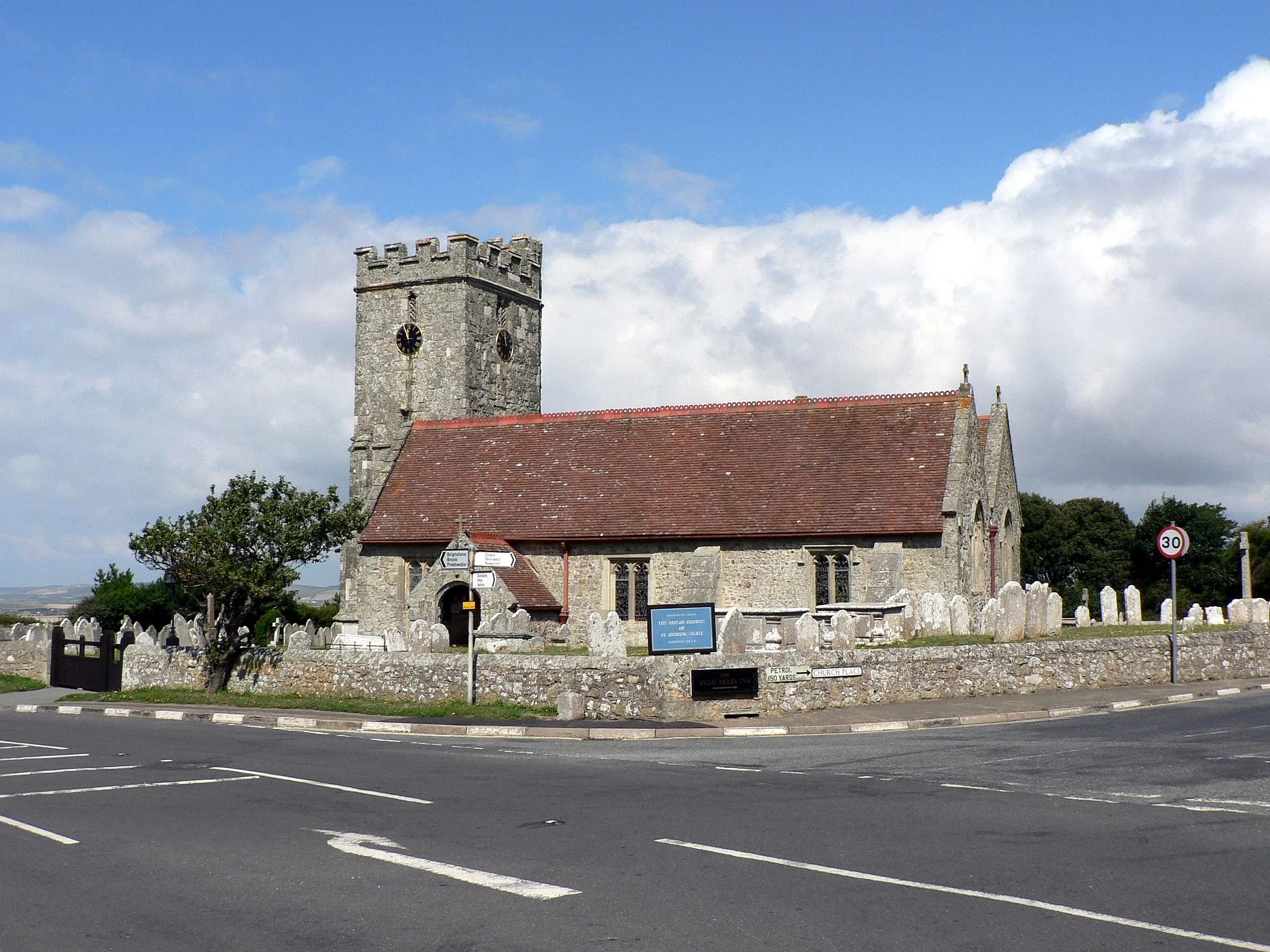 Photo showing: Chale Parish Church, Isle of Wight