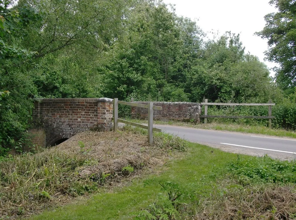 Photo showing: Bridge carrying minor road across stream