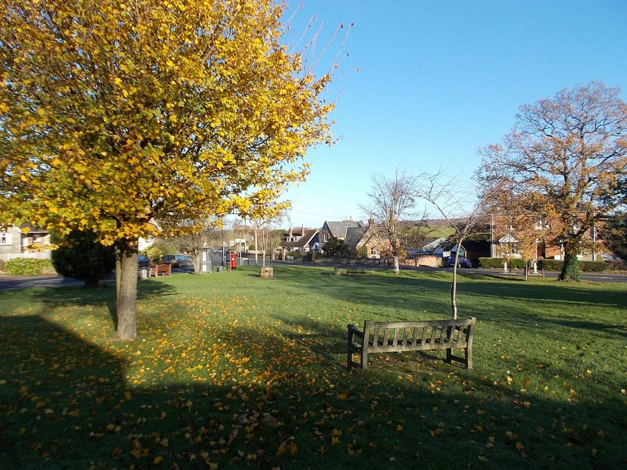 Photo showing: Village green, Rookley, Isle of Wight, UK