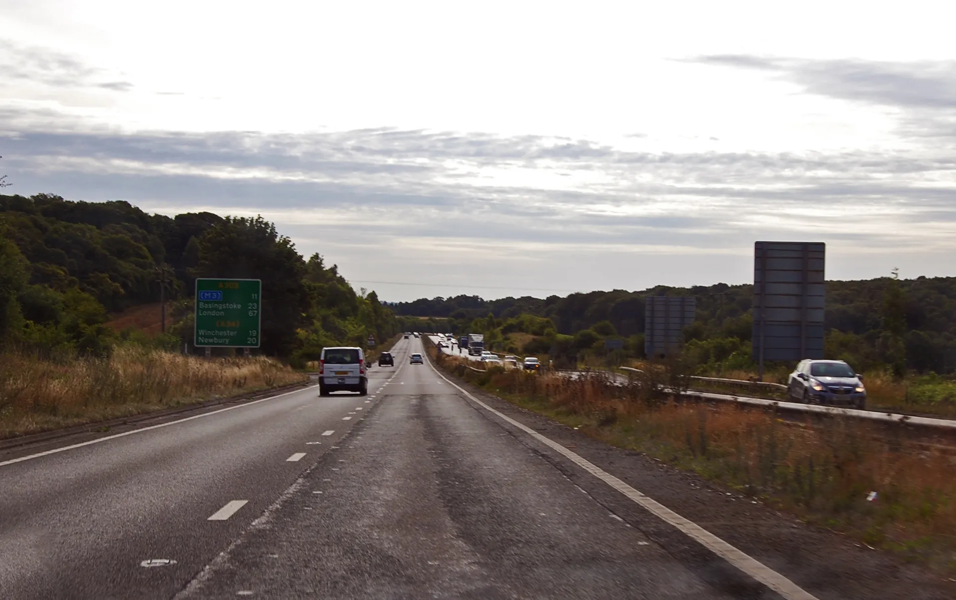 Photo showing: A303 11 miles to the M3