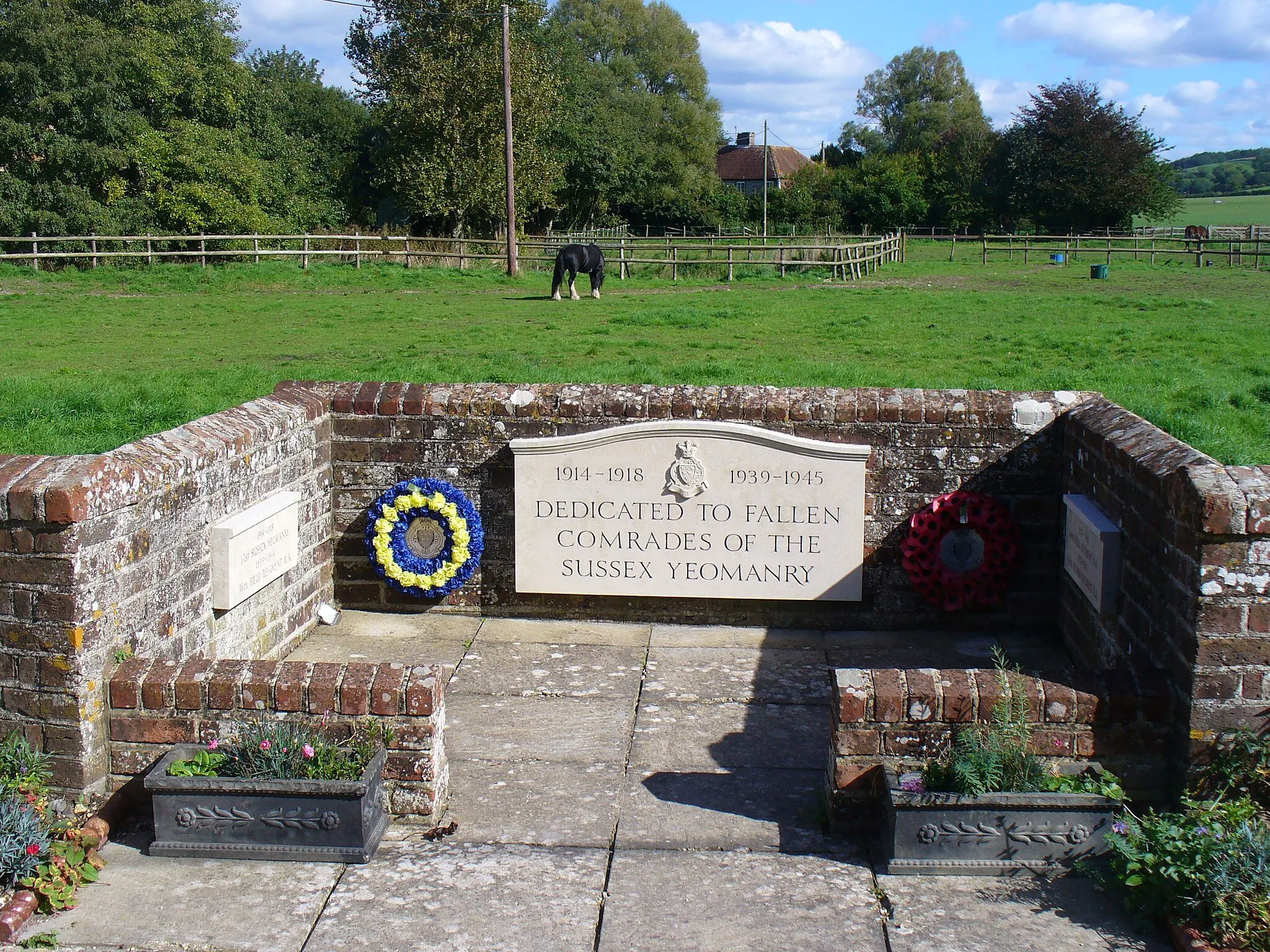 Photo showing: Charlton War Memorial