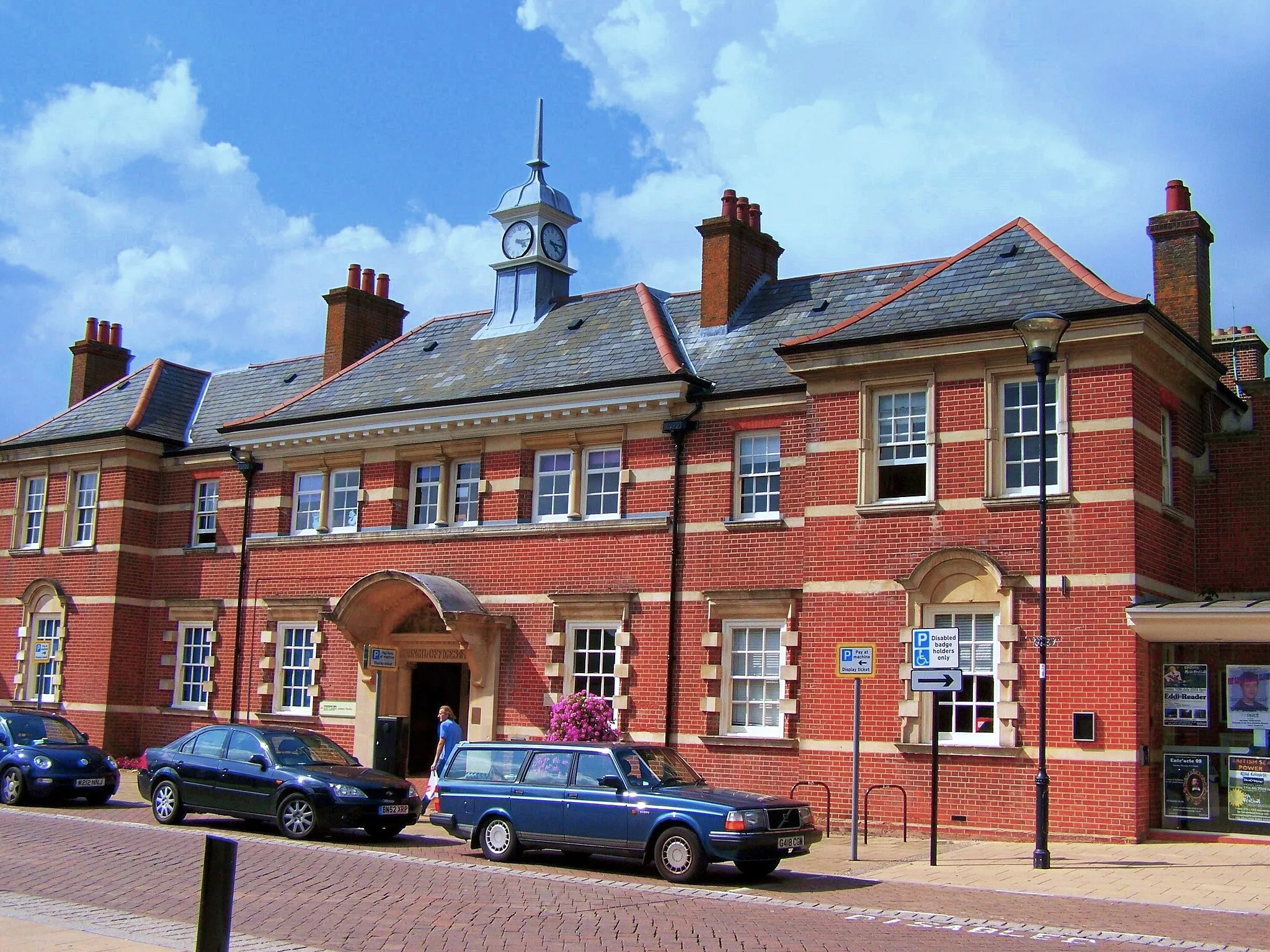 Photo showing: Old Town Hall (now called The Point), Eastleigh, Hampshire, UK
