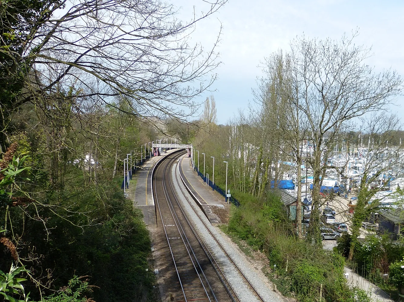 Photo showing: Bursledon Railway Station