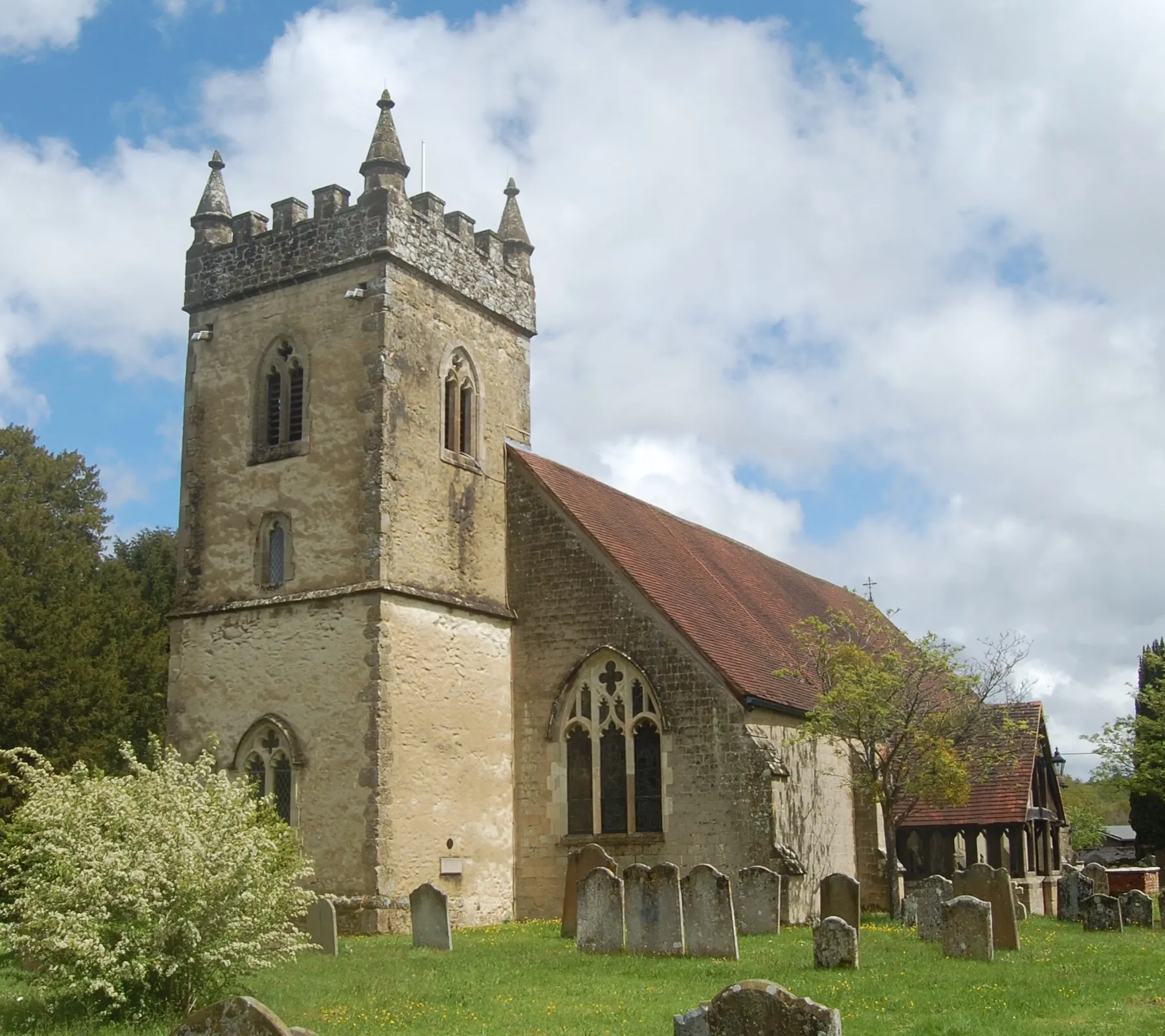 Photo showing: All Saints Church, High Street, Headley, East Hampshire District, Hampshire, England.