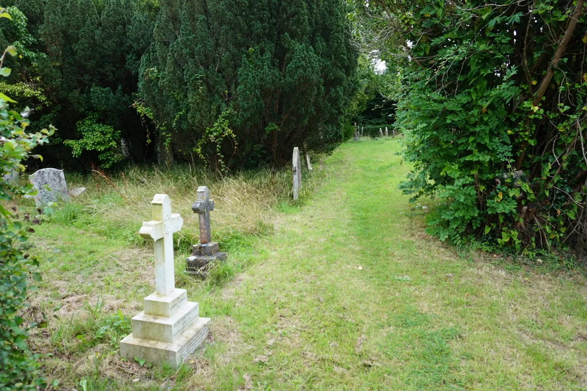 Photo showing: Cemetery on Main Road, Porchfield