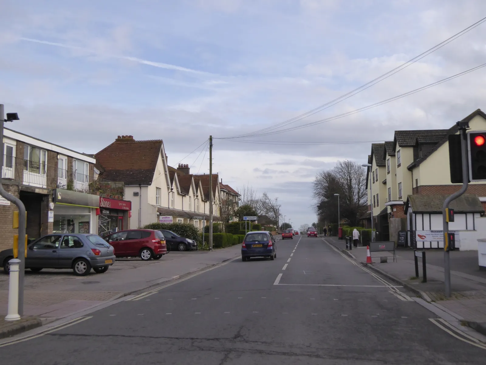 Photo showing: Waterford Road, Highcliffe