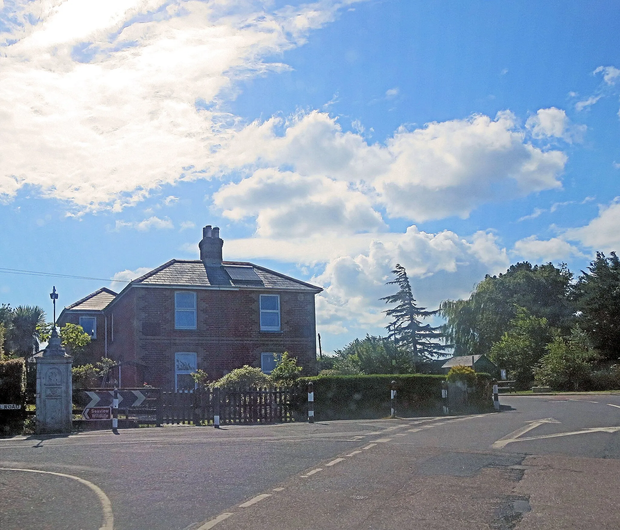 Photo showing: B3330 junction with Oakhill Road