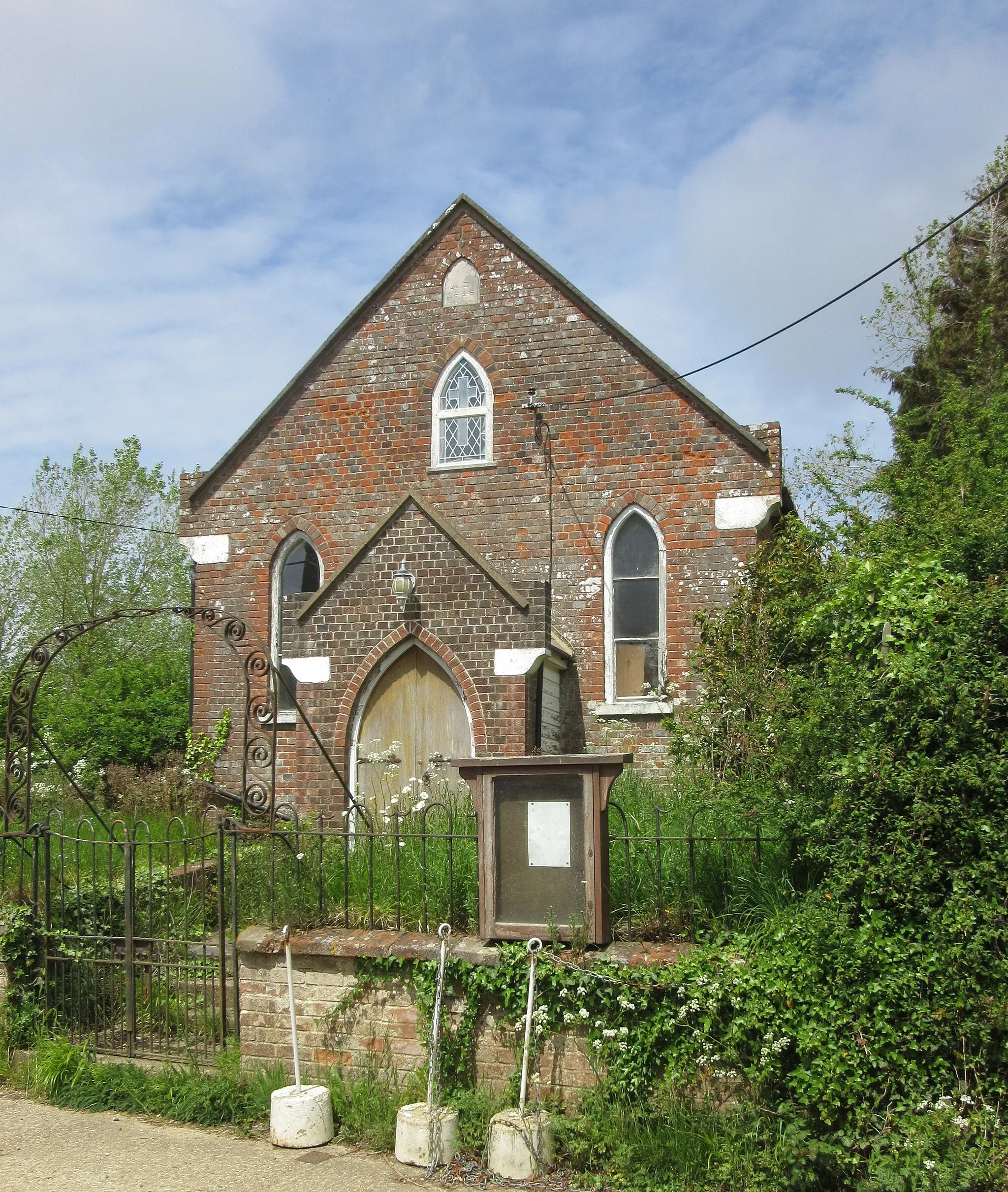 Photo showing: Former Methodist Church, Chapel Lane, Merstone, Isle of Wight, England.  Built in 1848; closed in 2006 and converted into a house.