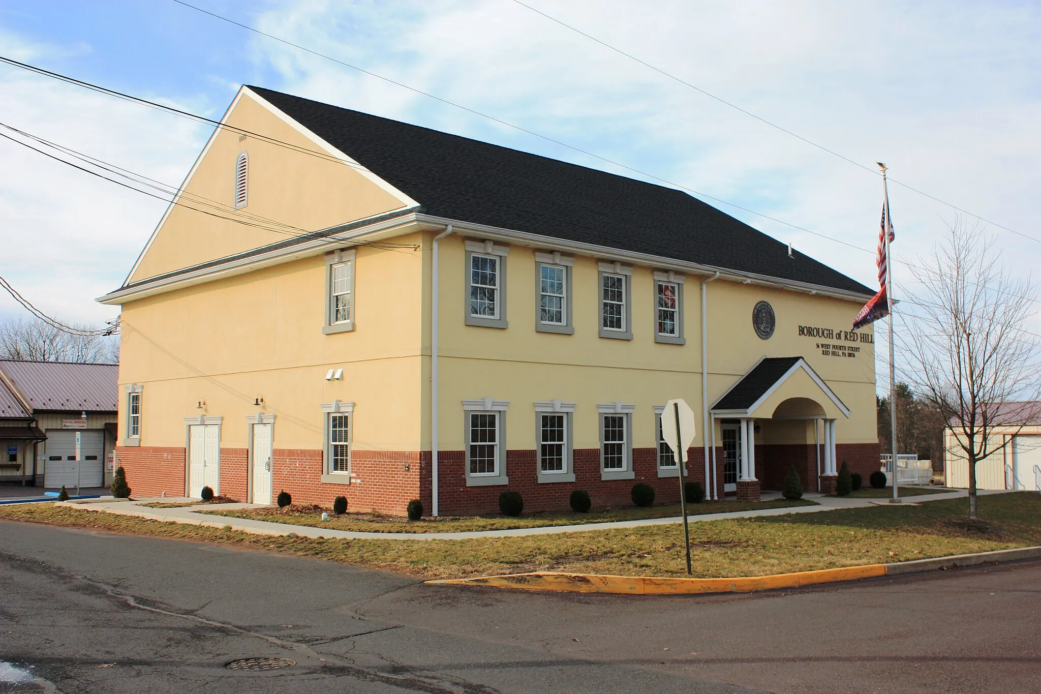 Photo showing: Red Hill Borough Hall